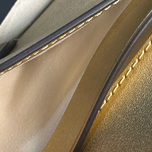 Ralph Lauren Gold Leather Wallet - Picture 13 of 13